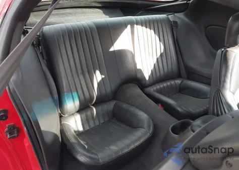 2001 Pontiac Firebird Trans Am z USA, uszkodzony, nr VIN 2G2FV22G612110301